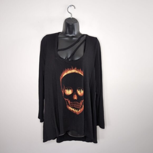 Torrid Goth Punk Whimsigoth Strappy Hi-Low Super Soft Lovesick Skull Tee 1X - Picture 2 of 9